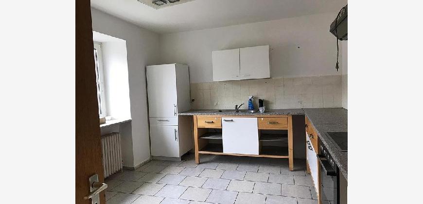 9 Zimmer Haus in Gefrees - Grünstein- Gefrees, 2-3 Fam.Hs- flatbee.de