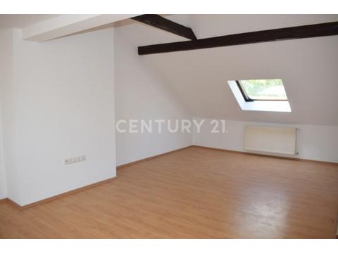 3 Zimmer Wohnung in Dortmund - Mitte- Modernisiert: DG-Wohnung mit Charme für Singles & Paare ...